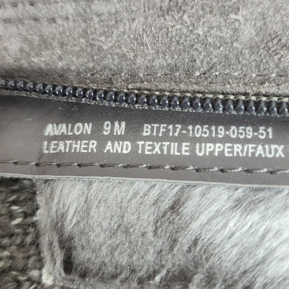 BareTraps Gray Sweater Cuff & Suede Faux Fur Lined Tall Boots 9 M Warm Winter